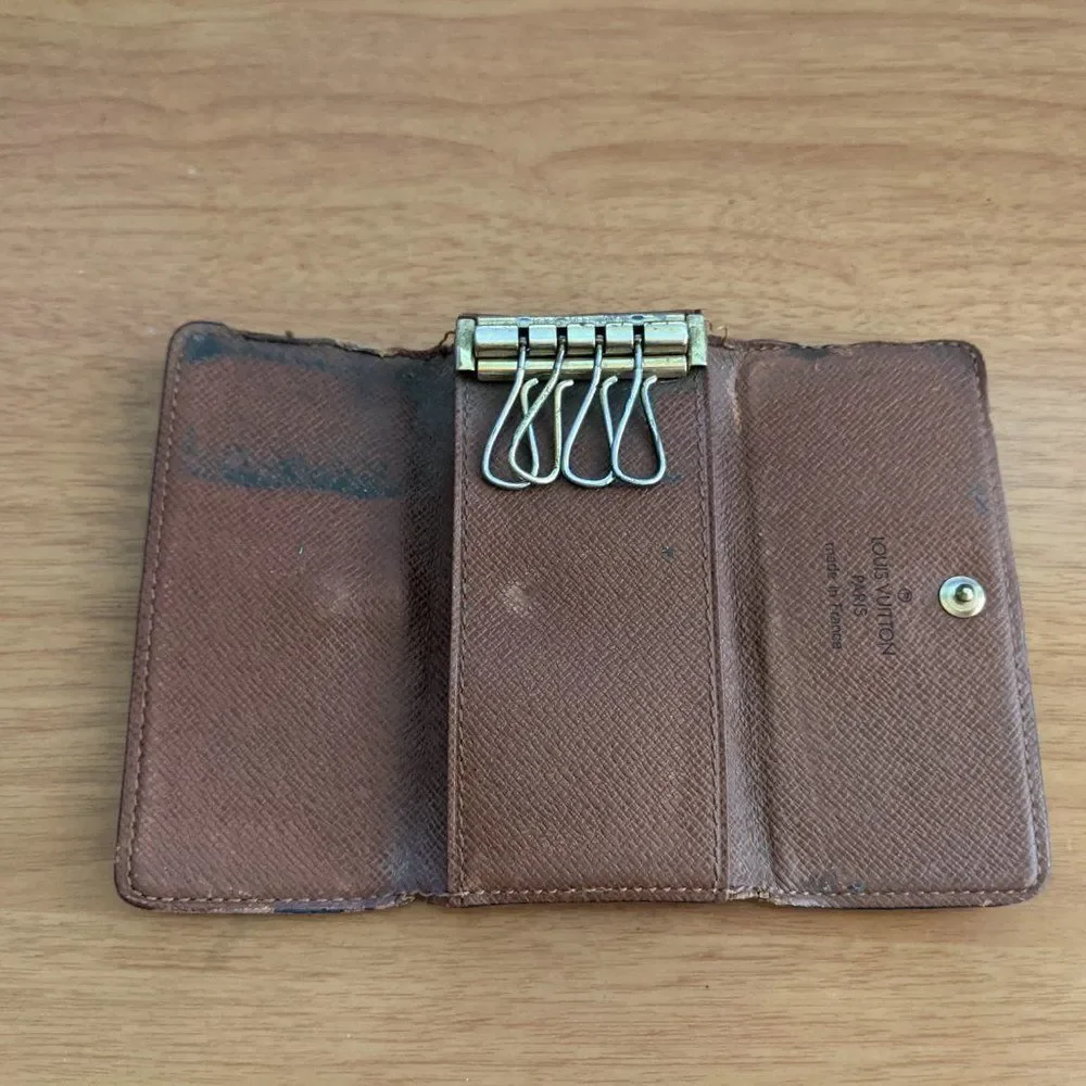 Louis Vuitton Key Holder/Wallet #354💥PRICE DROP💥